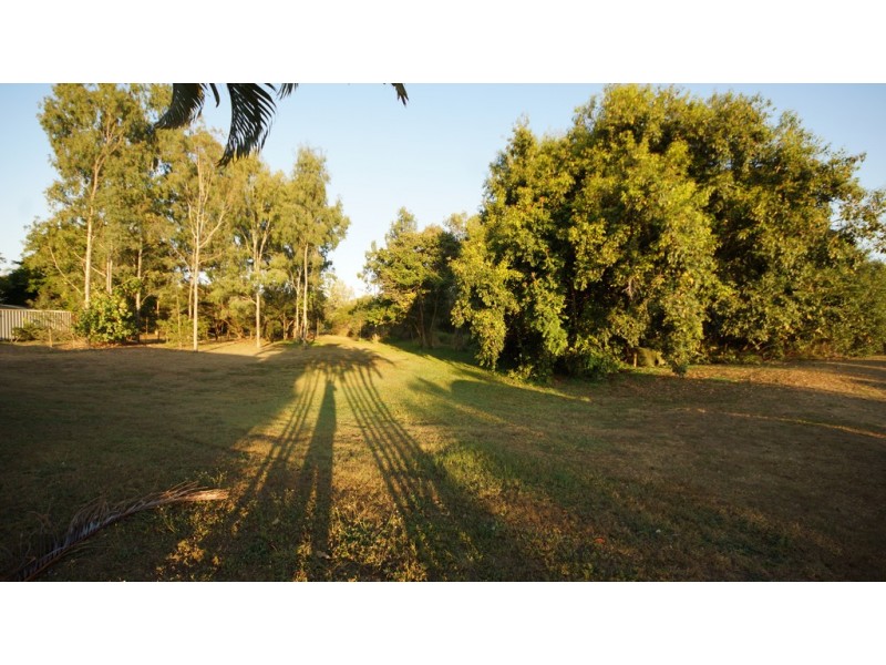 11 Michelle Crescent, Bucasia QLD 4750