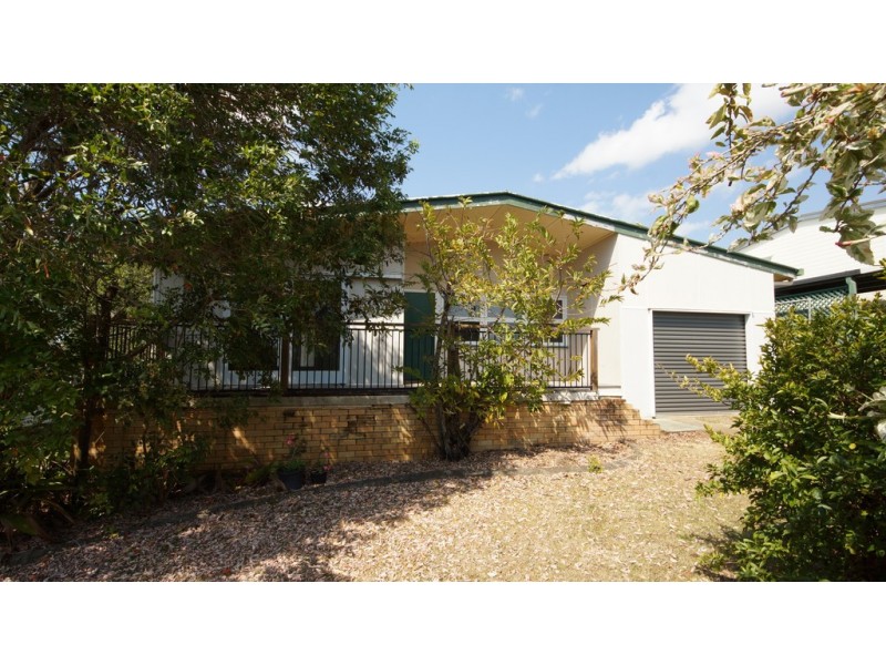 15 Roberts Avenue, North Mackay QLD 4740