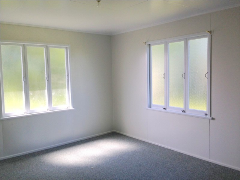 15 Roberts Avenue, North Mackay QLD 4740