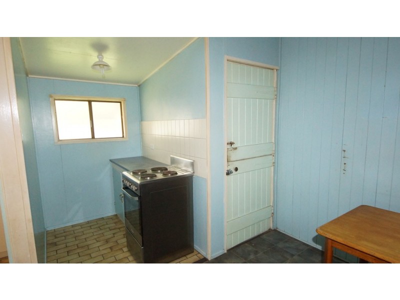 6 English Street, South Mackay QLD 4740