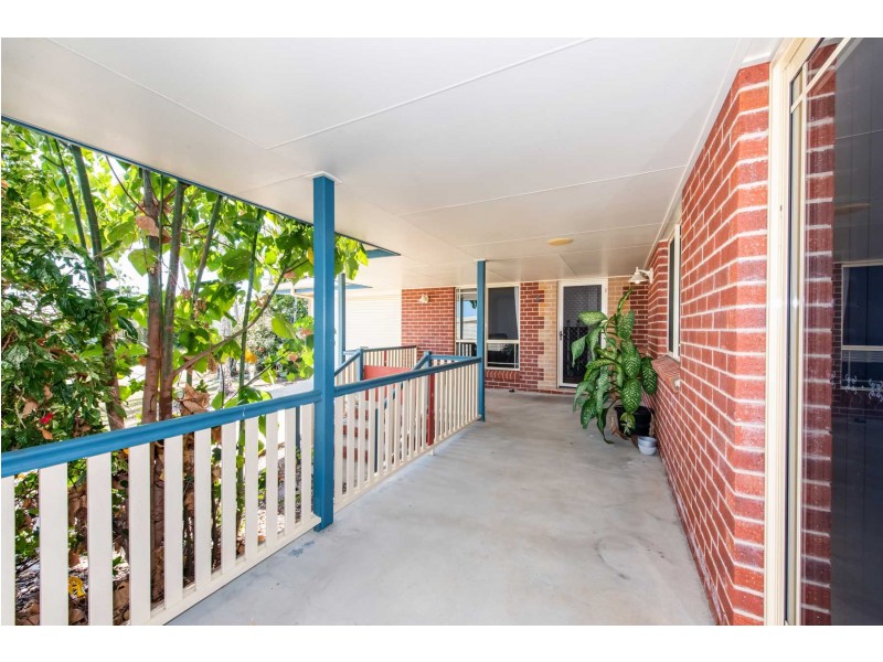 4 Pandanus Street, Beaconsfield QLD 4740