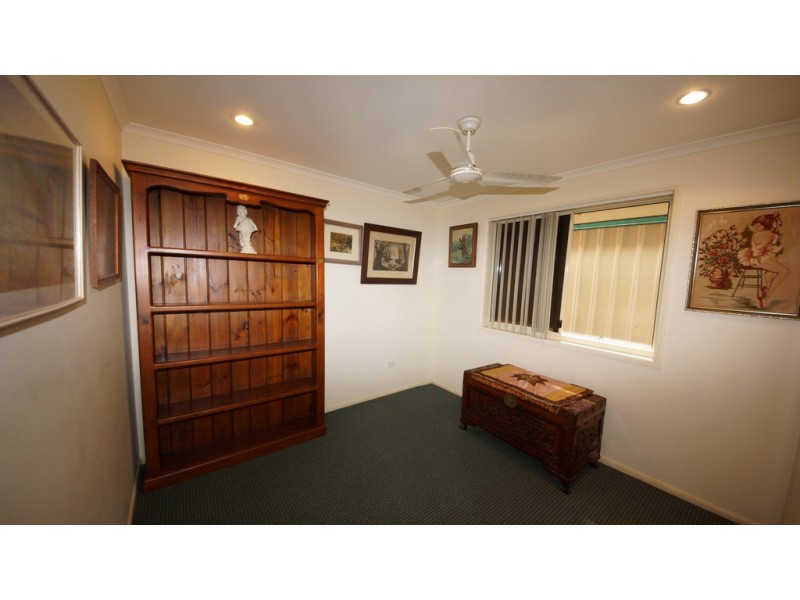8 Kinghorn Street, Eimeo QLD 4740
