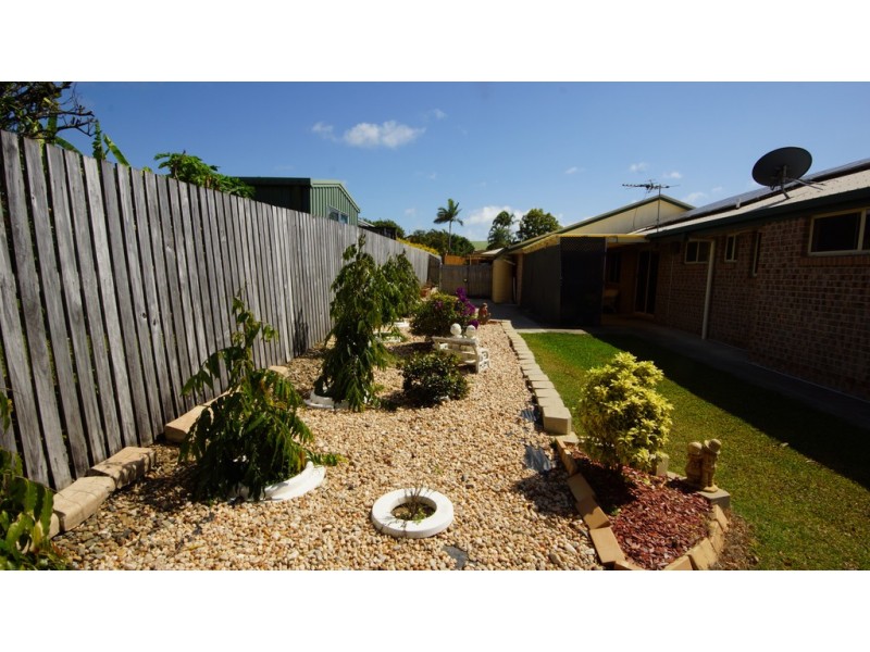 8 Kinghorn Street, Eimeo QLD 4740