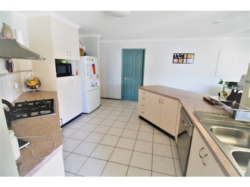 28 Audrena Street, Hay Point QLD 4740