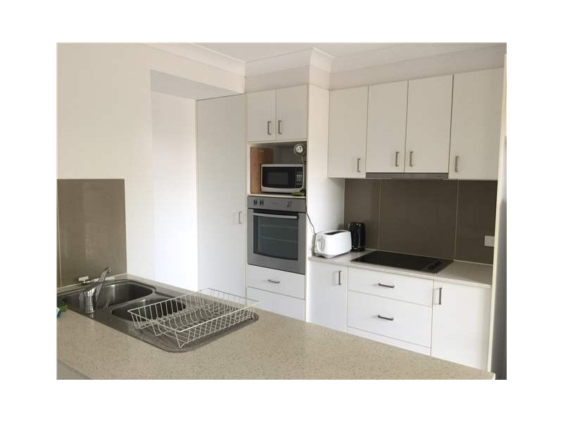 2/52 SCARBOROUGH CIRCUIT, Blacks Beach QLD 4740