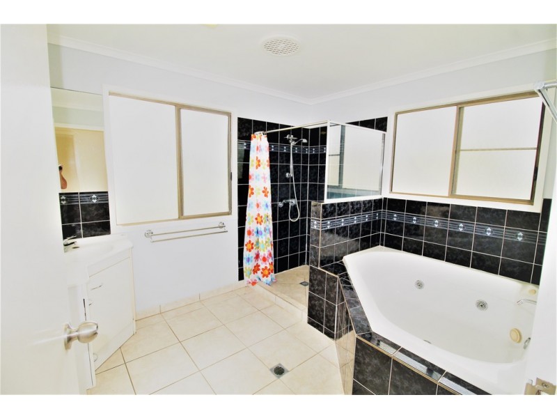 5 Mackay Street, Eton QLD 4741
