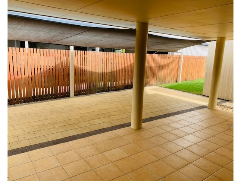 2 SCHNAPPER COURT, Andergrove QLD 4740