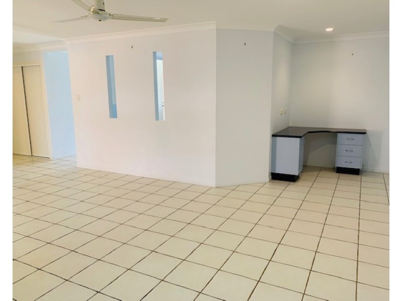 2 SCHNAPPER COURT, Andergrove QLD 4740