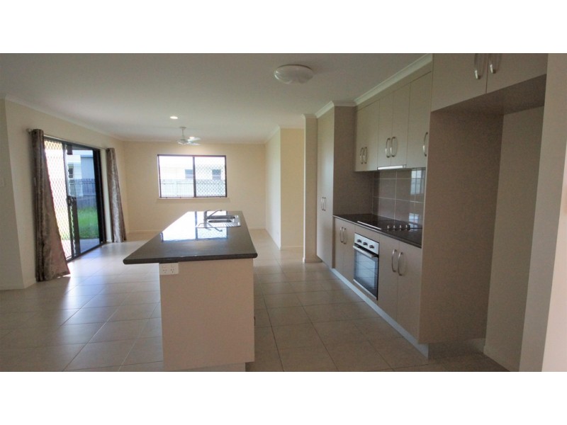 3 Collett Court, Marian QLD 4753