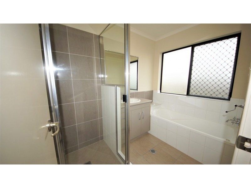 3 Collett Court, Marian QLD 4753