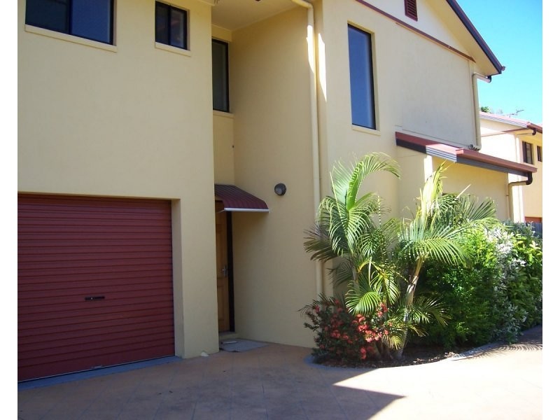 2/373 Bridge Road, West Mackay QLD 4740