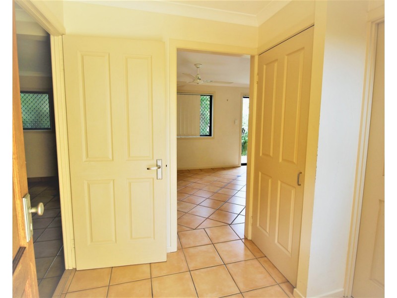 2/373 Bridge Road, West Mackay QLD 4740