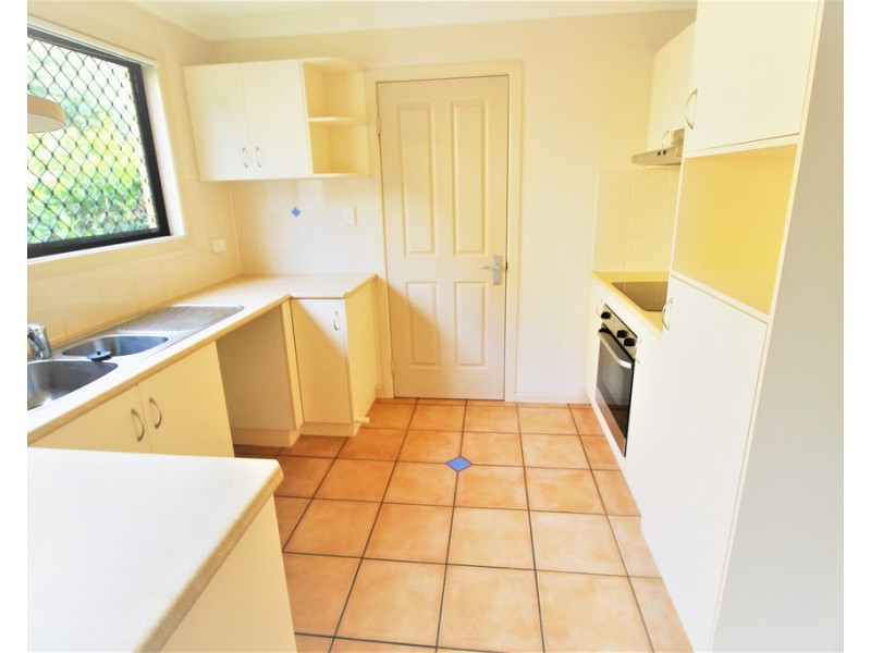 2/373 Bridge Road, West Mackay QLD 4740