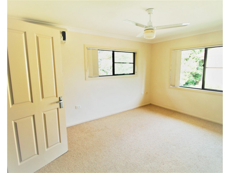 2/373 Bridge Road, West Mackay QLD 4740