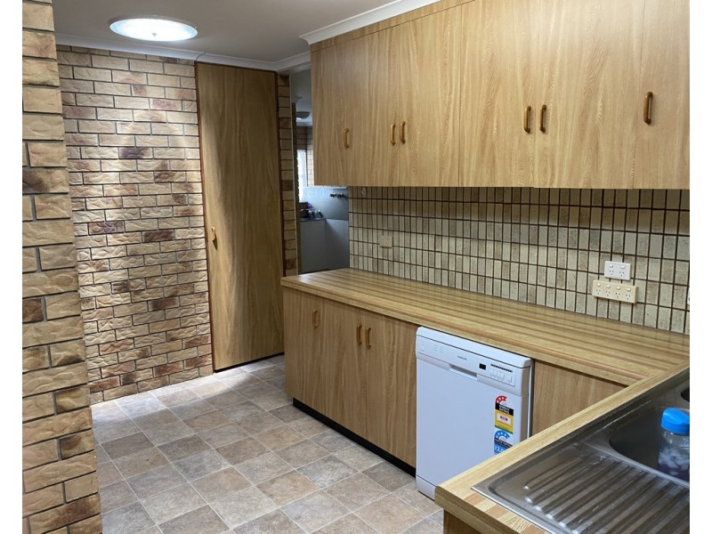 18 Daniel Street, North Mackay QLD 4740