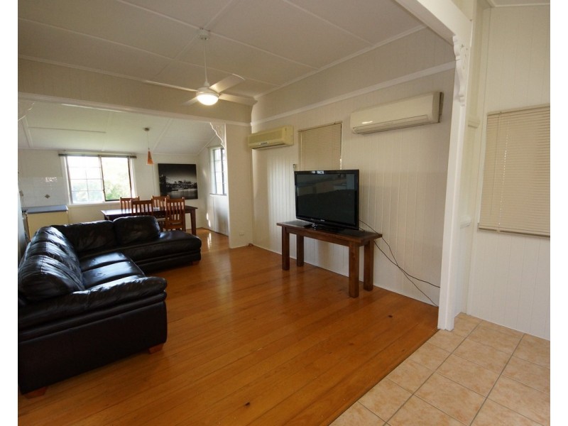 11 Sneyd Street, West Mackay QLD 4740