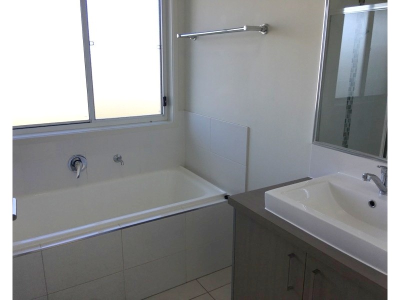 28 Kristy Crescent, Eimeo QLD 4740