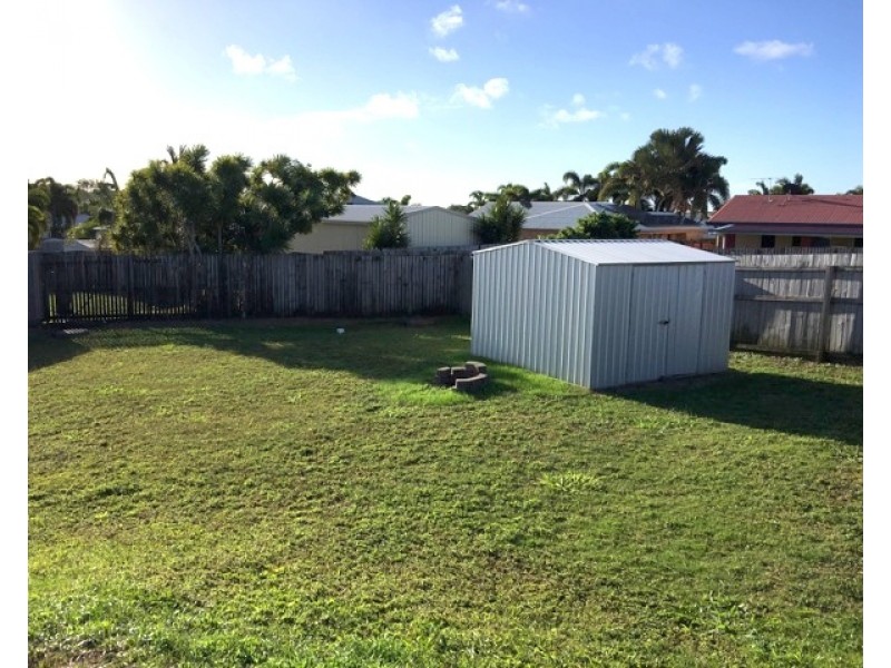 28 Kristy Crescent, Eimeo QLD 4740