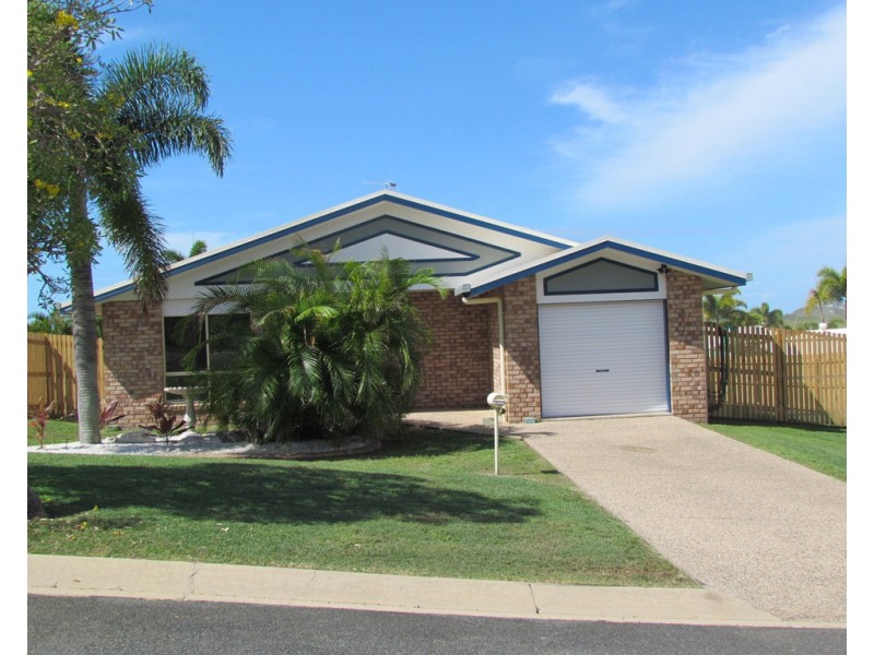 4 Fantome Court, Rural View QLD 4740