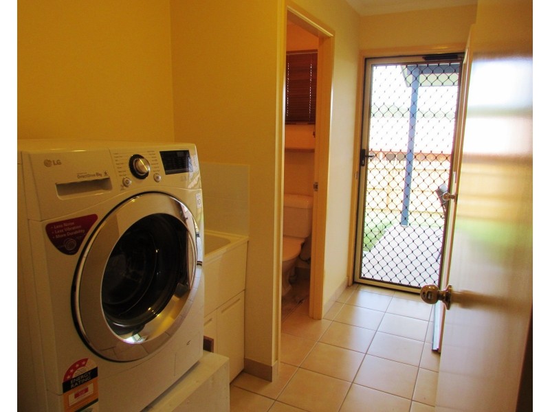 4 Fantome Court, Rural View QLD 4740