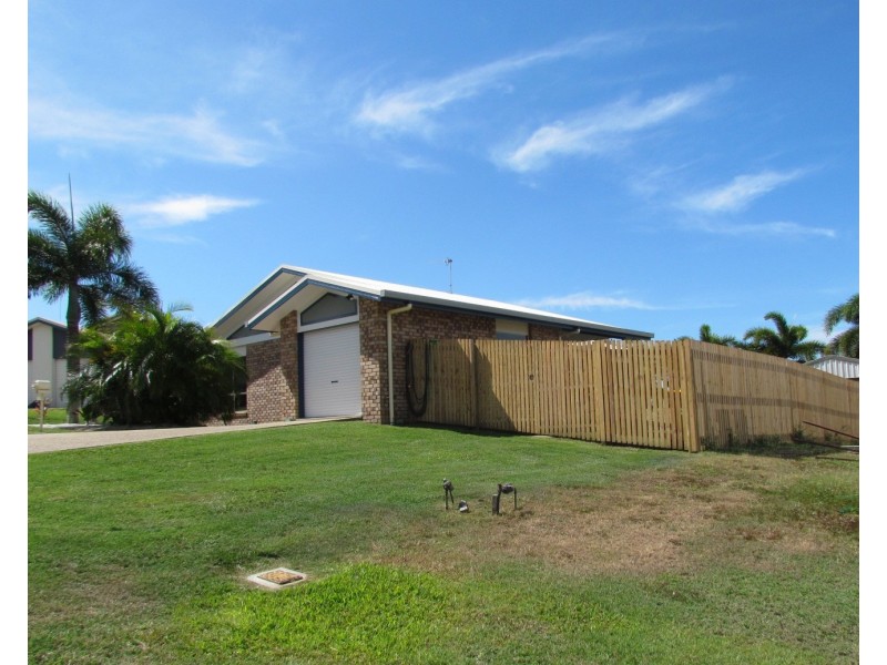 4 Fantome Court, Rural View QLD 4740