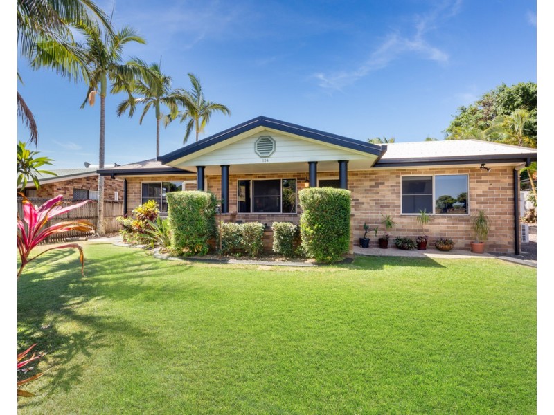 134 Blacks Beach Road, Eimeo QLD 4740