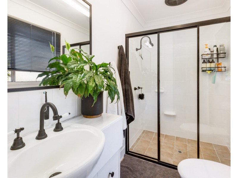 134 Blacks Beach Road, Eimeo QLD 4740