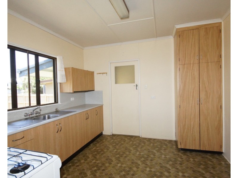 21 Mogford Street, West Mackay QLD 4740
