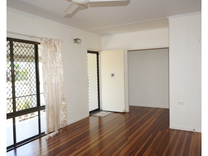 21 Mogford Street, West Mackay QLD 4740