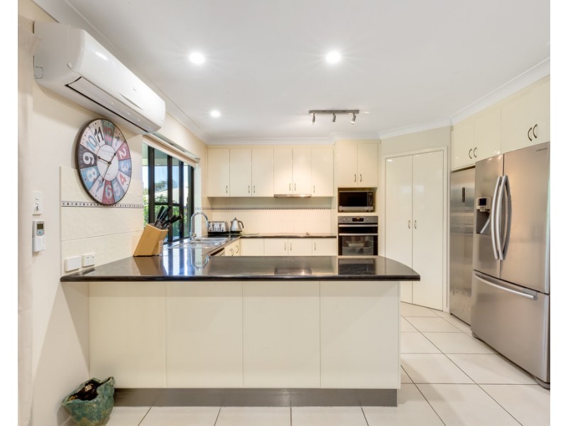 7 Kinghorn Street, Eimeo QLD 4740