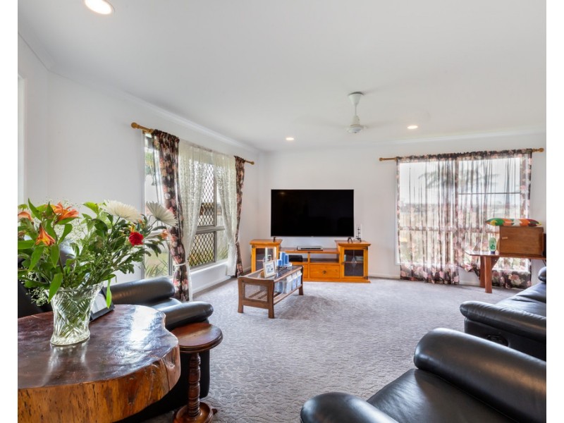 7 Nathan Court, Beaconsfield QLD 4740