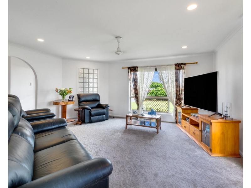 7 Nathan Court, Beaconsfield QLD 4740