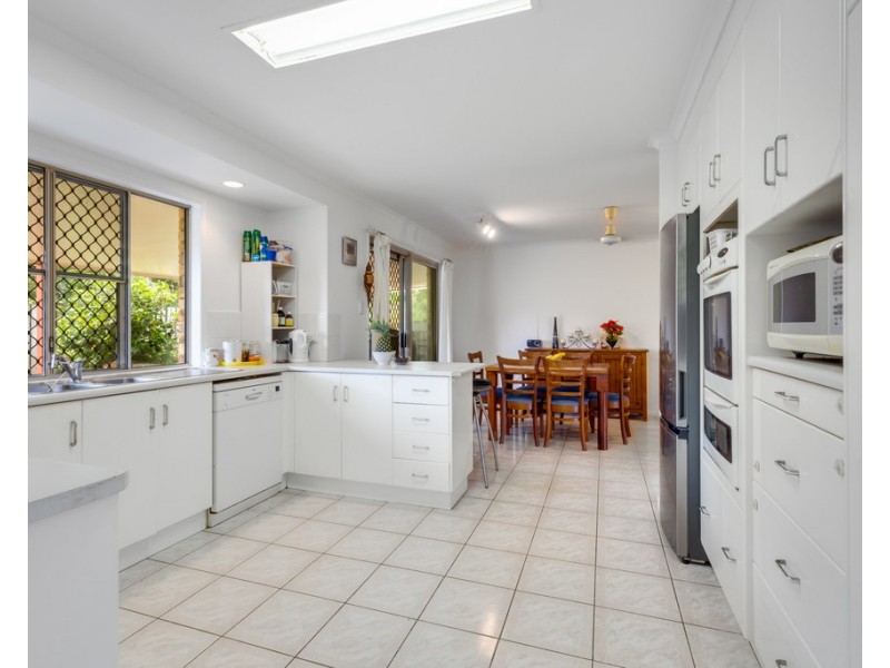 7 Nathan Court, Beaconsfield QLD 4740