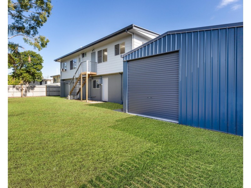 8 Keeleys Road, Slade Point QLD 4740