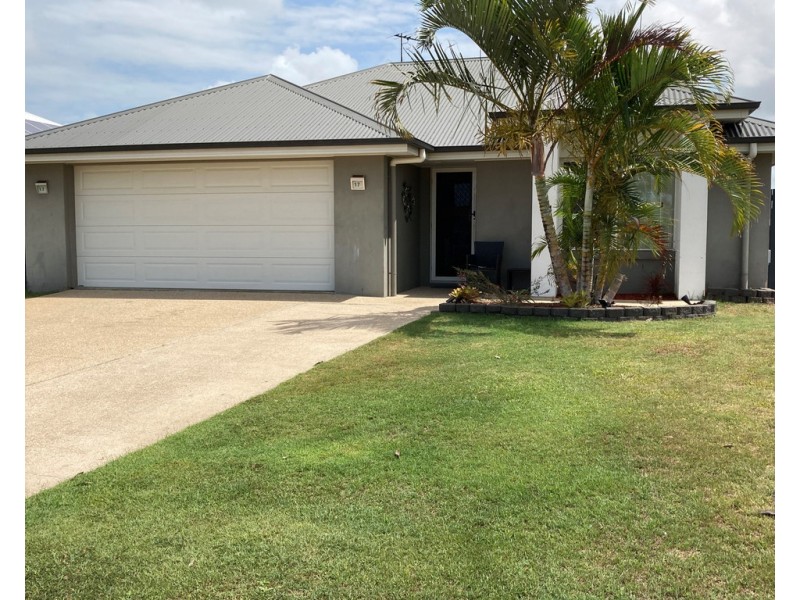 17 Williamtown Court, Rural View QLD 4740