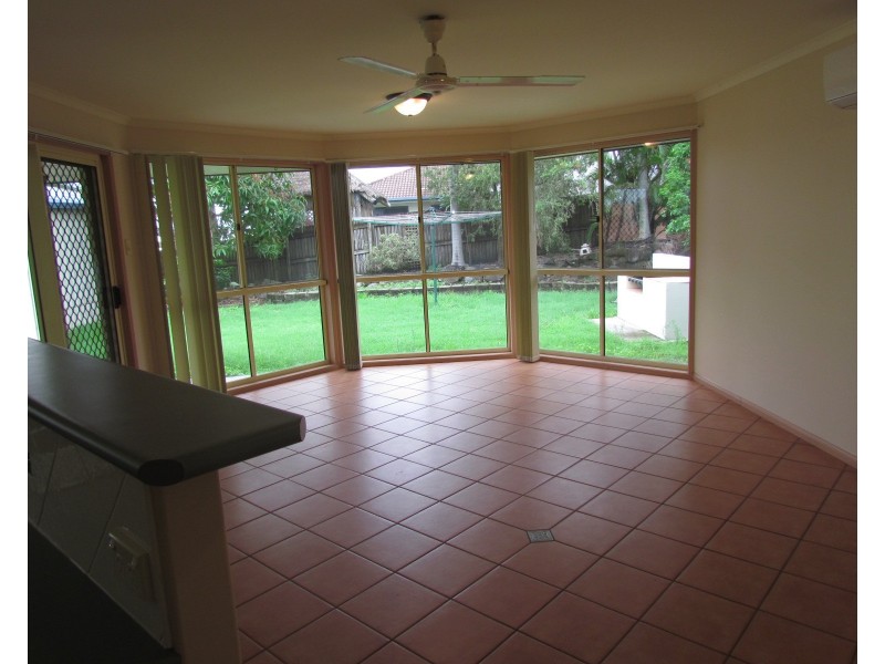 35 Kidston Avenue, Rural View QLD 4740