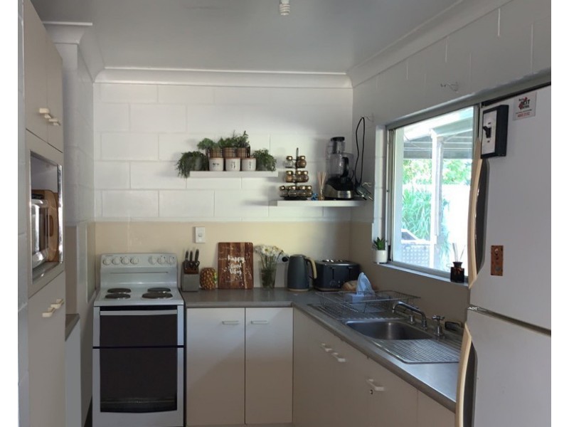 5 Mansfield Drive, Beaconsfield QLD 4740