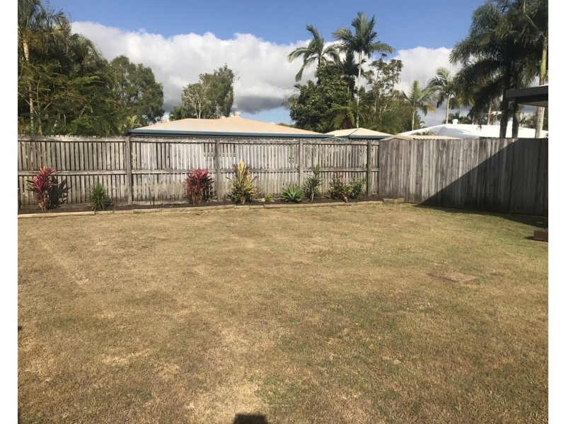 5 Mansfield Drive, Beaconsfield QLD 4740