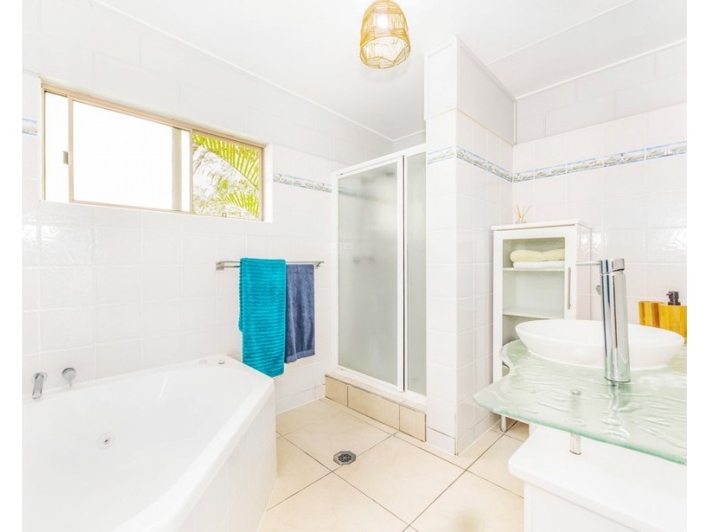 564 Miran Khan Drive, Freshwater Point QLD 4737