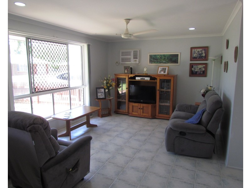 2 John Court, Andergrove QLD 4740