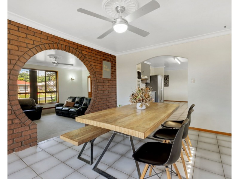 2 Allan Court, Ooralea QLD 4740