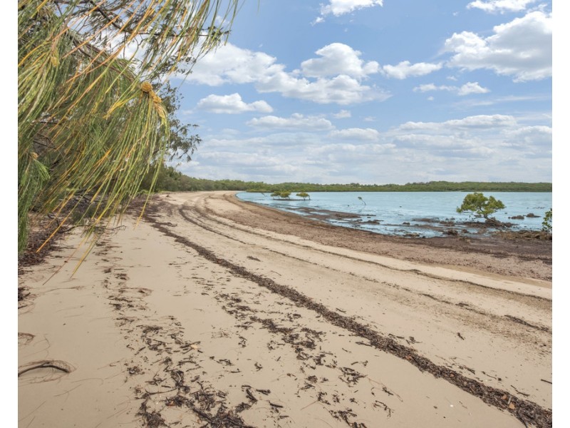 566 Miran Khan Drive, Freshwater Point QLD 4737