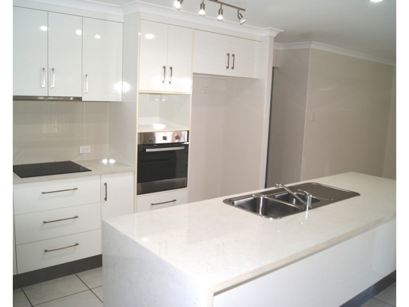 21 Tamron Drive, Mount Pleasant QLD 4740