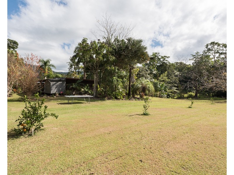 500 Gorge Road, Finch Hatton QLD 4756