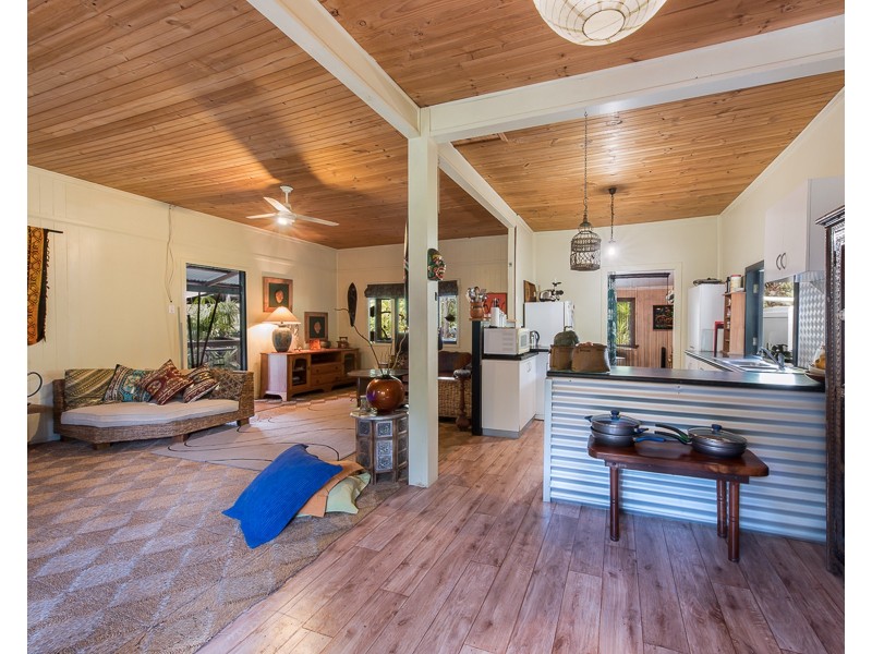 500 Gorge Road, Finch Hatton QLD 4756