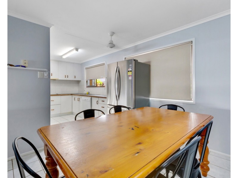 8 Eaglemount Road, Andergrove QLD 4740