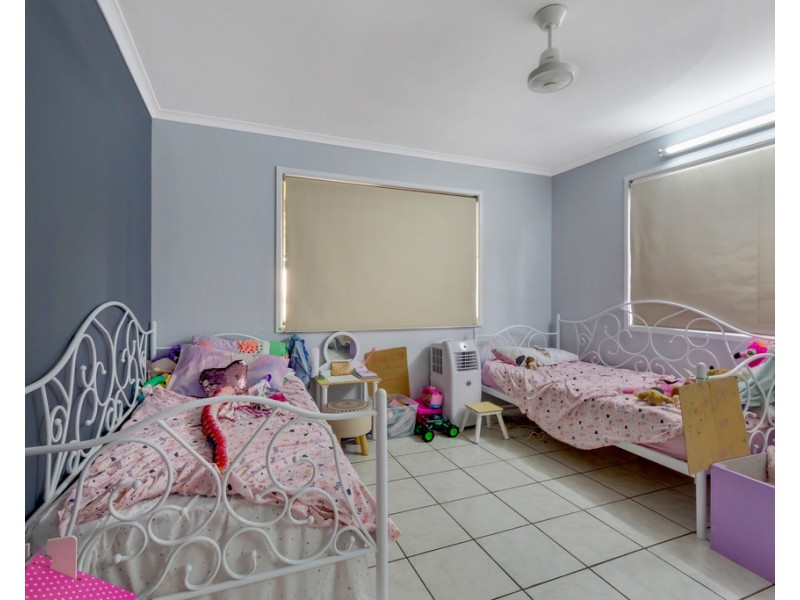 8 Eaglemount Road, Andergrove QLD 4740
