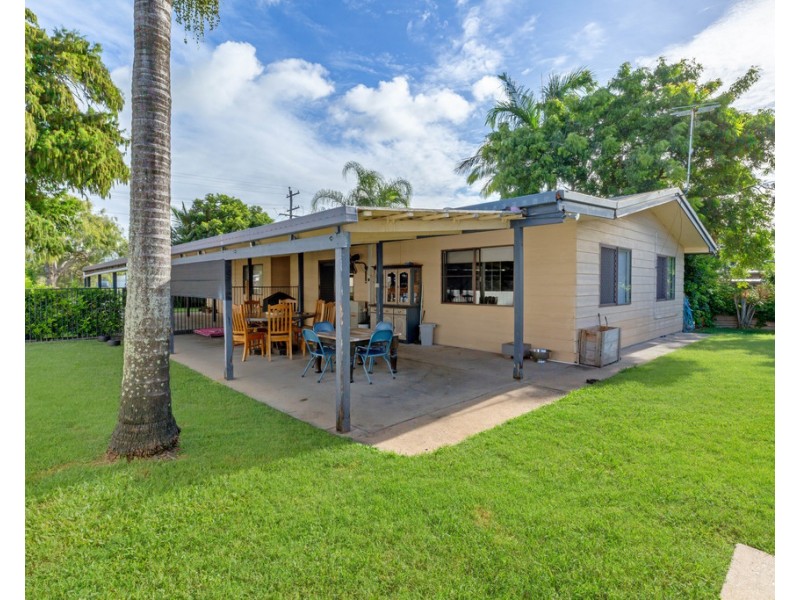 8 Eaglemount Road, Andergrove QLD 4740