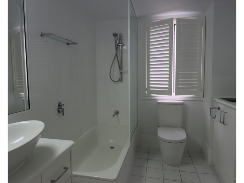 8/4 Prudhoe Street, East Mackay QLD 4740