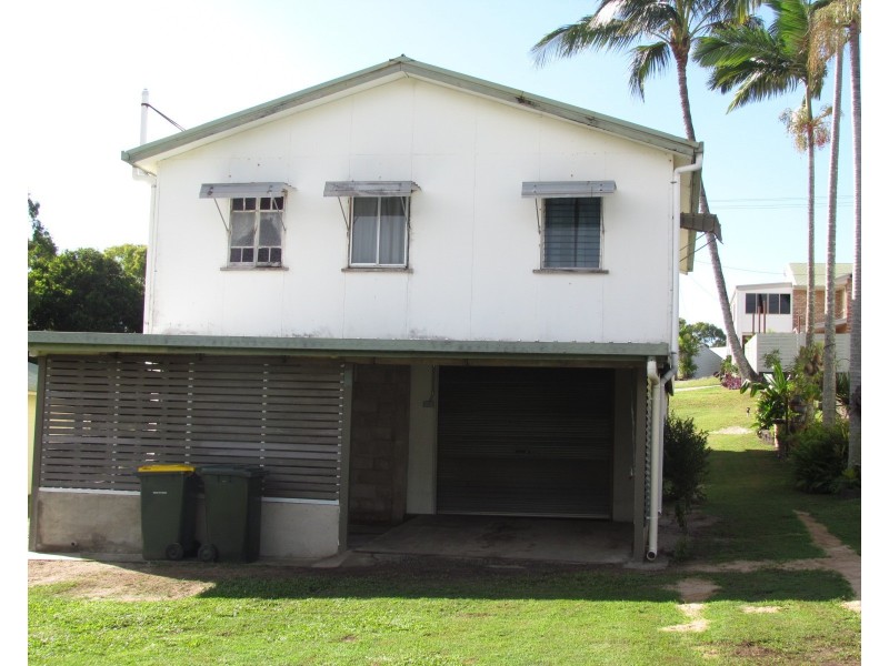 32 Denman Avenue, Shoal Point QLD 4750